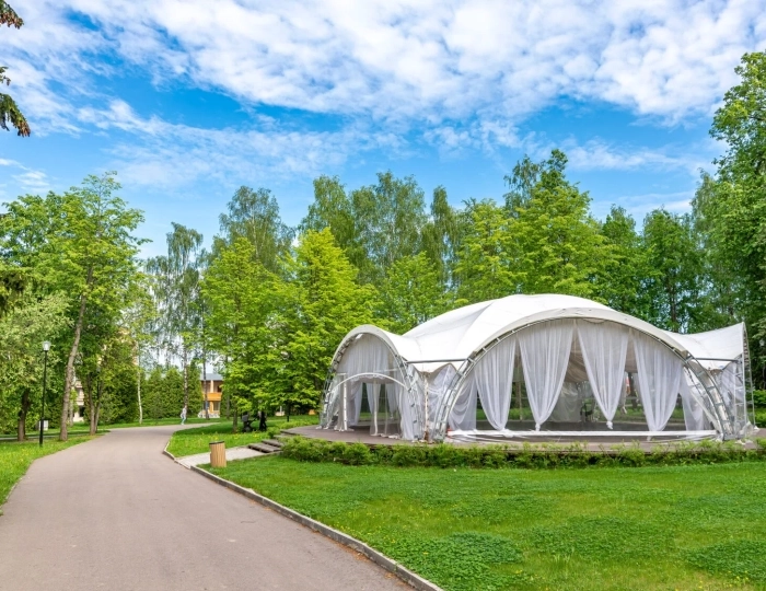 Шатер "SKY HALL" - Парк-отель Tulip Inn Sofrino / Тюлип Инн Софрино